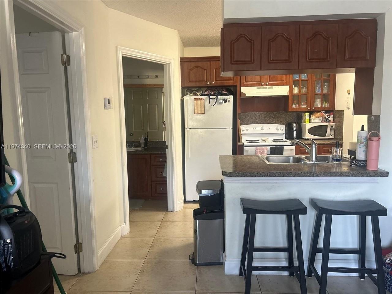 18308 Nw 68th Ave #G - Photo 4 of 4