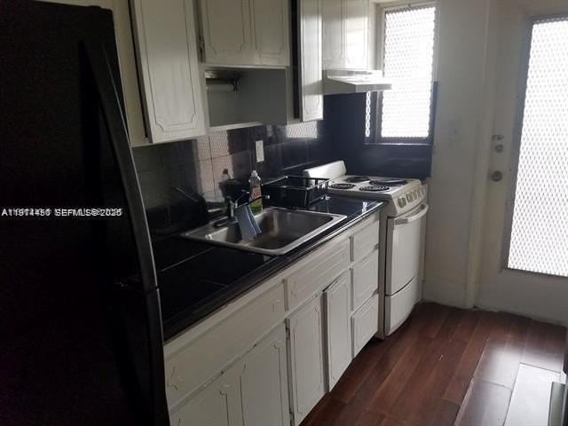 1430 Ne 170th St #214 - Photo 2 of 18