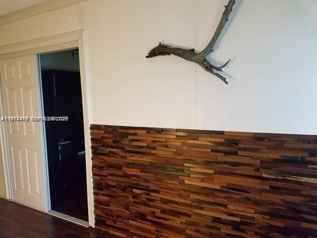 1430 Ne 170th St #214 - Photo 5 of 18