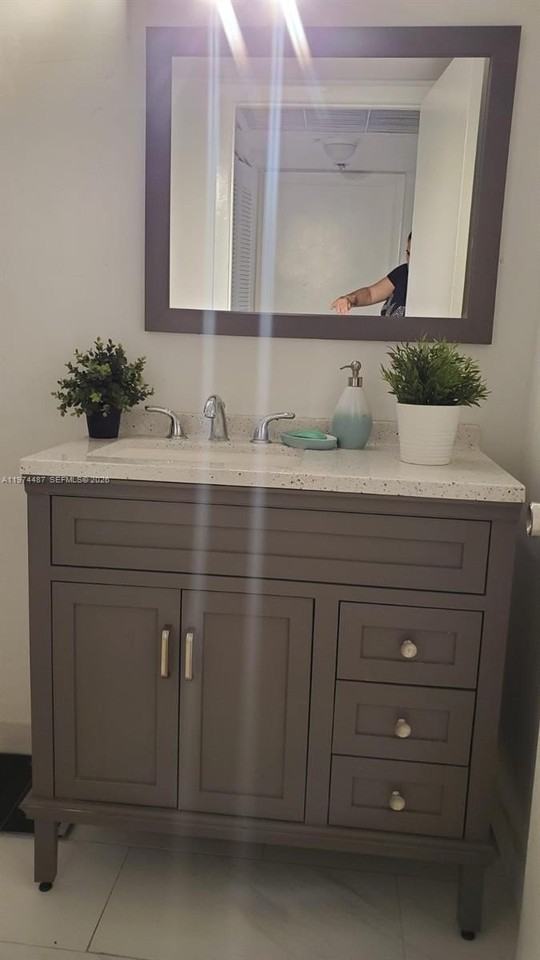 8373 Lake Dr #208 - Photo 7 of 20