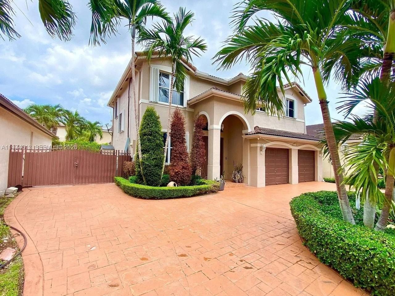 13851 Sw 38th Ln - Photo 3 of 15