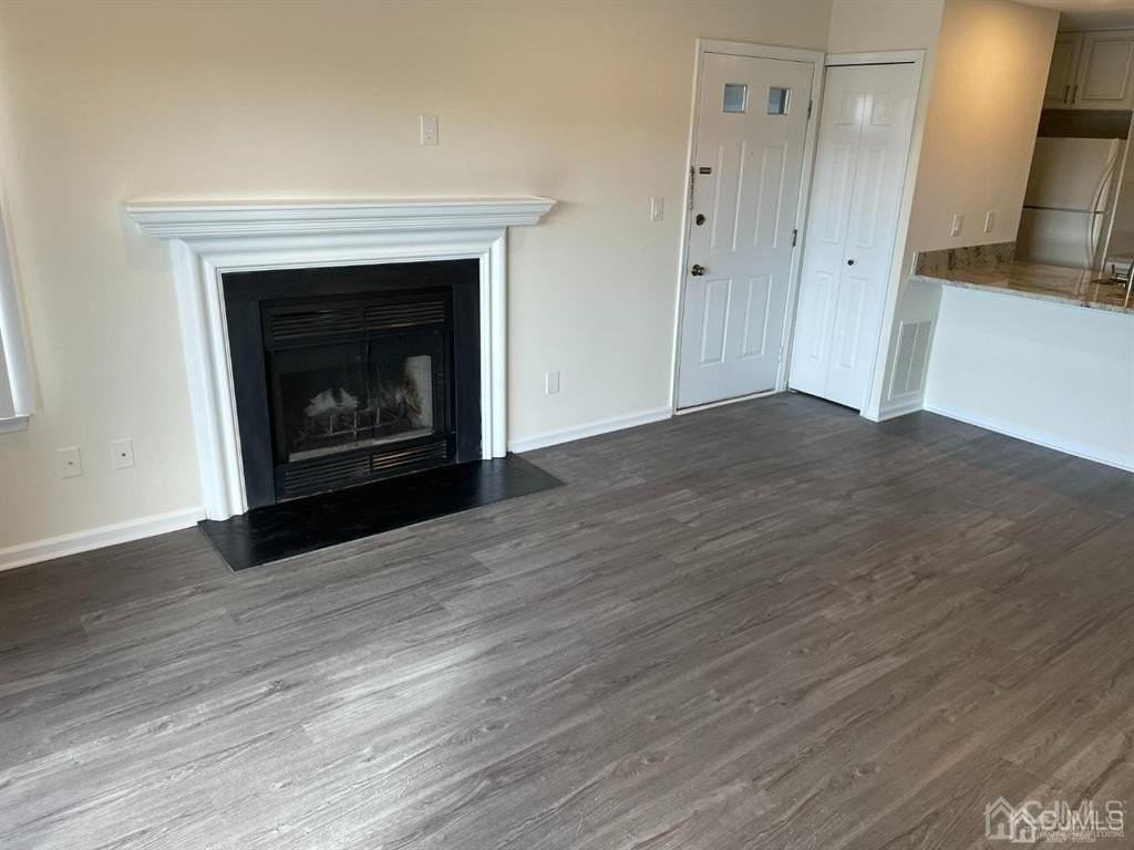 297 Cozzens Ct - Photo 2 of 16