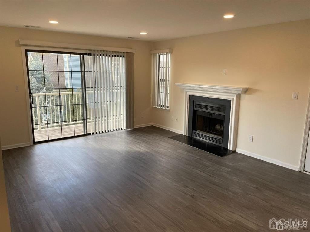 297 Cozzens Ct - Photo 5 of 16