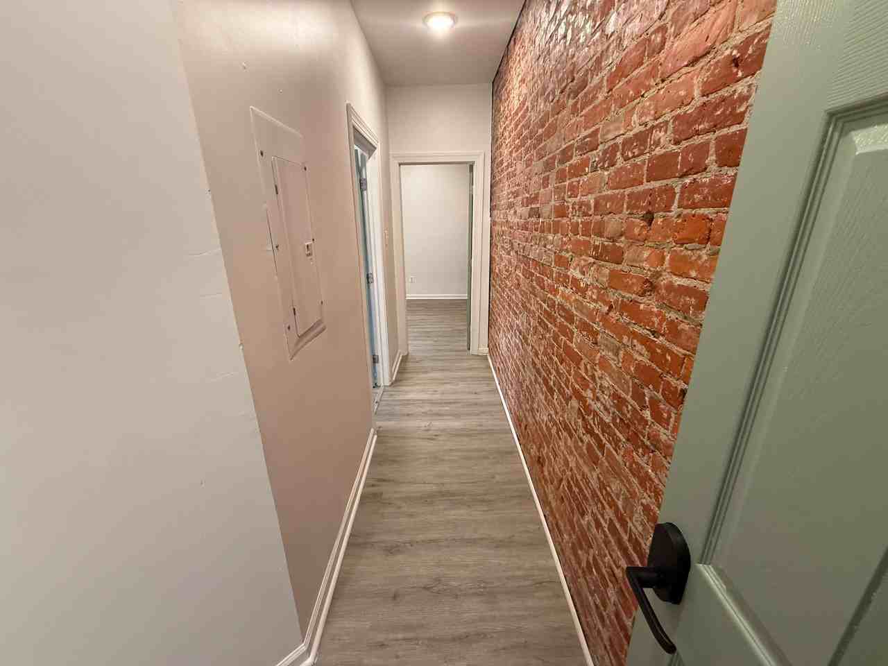 Westminster Ave - Photo 7 of 32