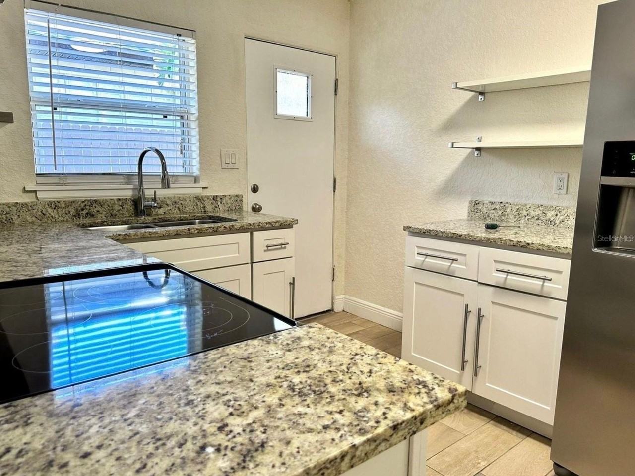 2510 Boyd Ave #B - Photo 2 of 9