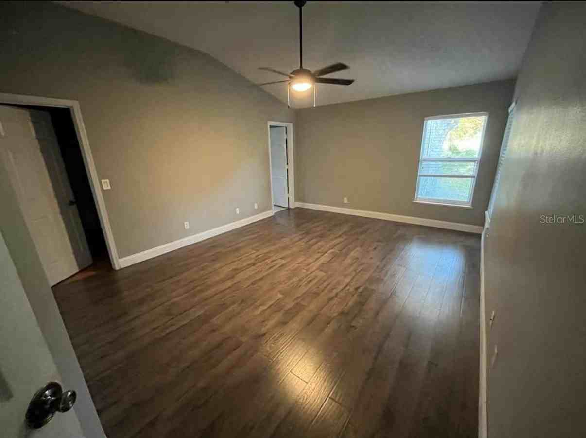 984 Tavernier Cir Ne - Photo 5 of 12