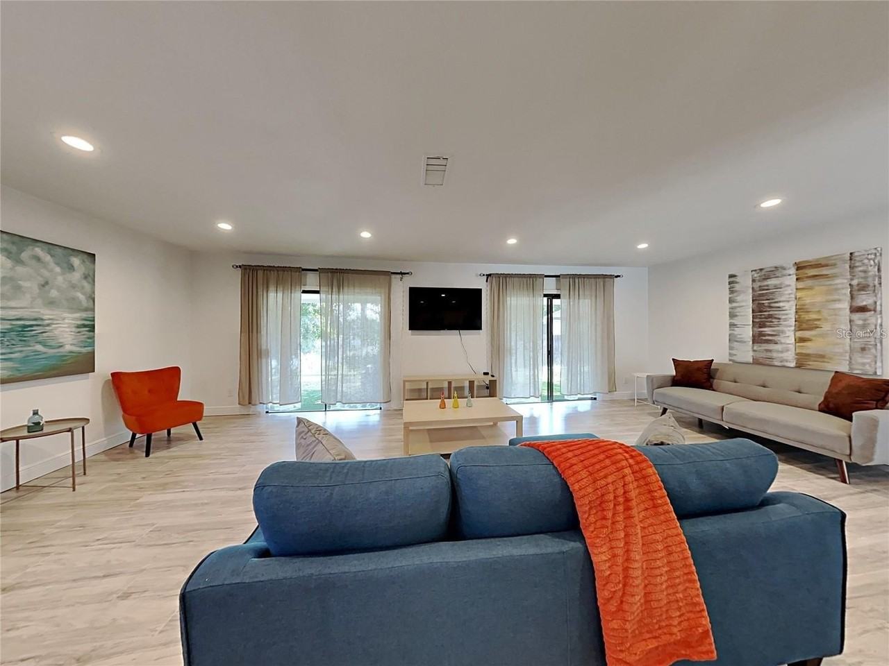 7326 Lake Floy Cir - Photo 5 of 17