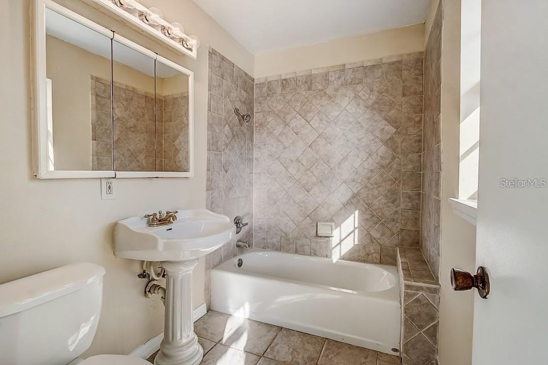 7326 Lake Floy Cir - Photo 7 of 17