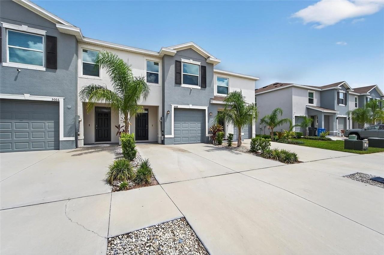 5068 Captain Davis Dr - Photo 4 of 50