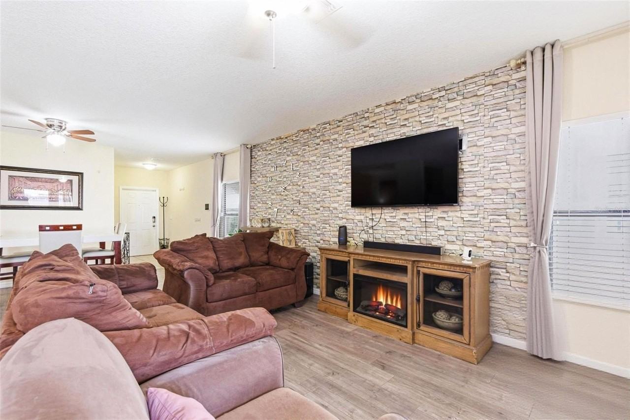 10135 Newminster Loop - Photo 6 of 35