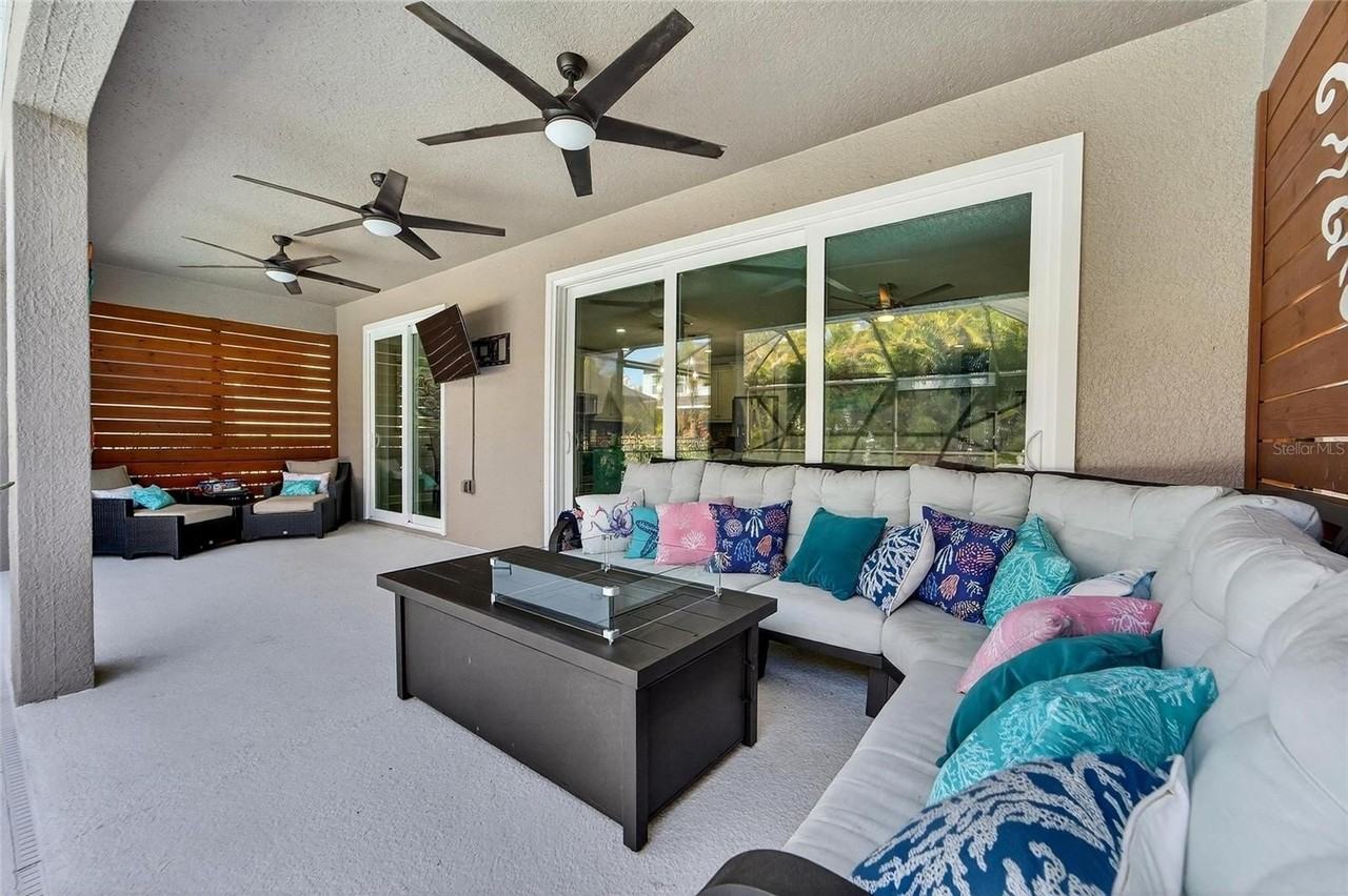 7504 Lantern Park Ave - Photo 3 of 50