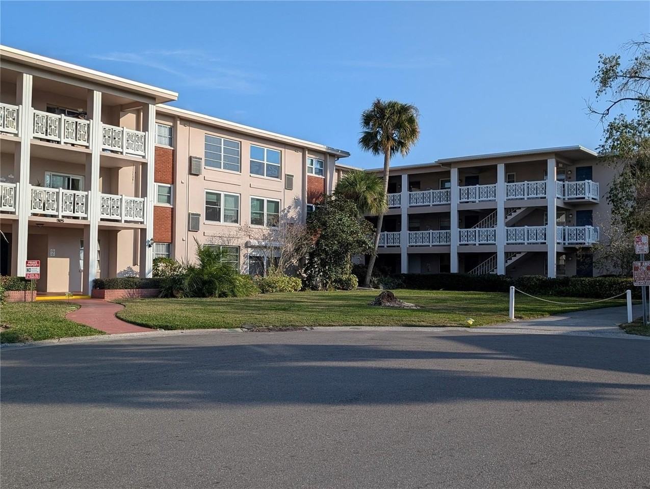 3125 36th St N #314 - Photo 2 of 16