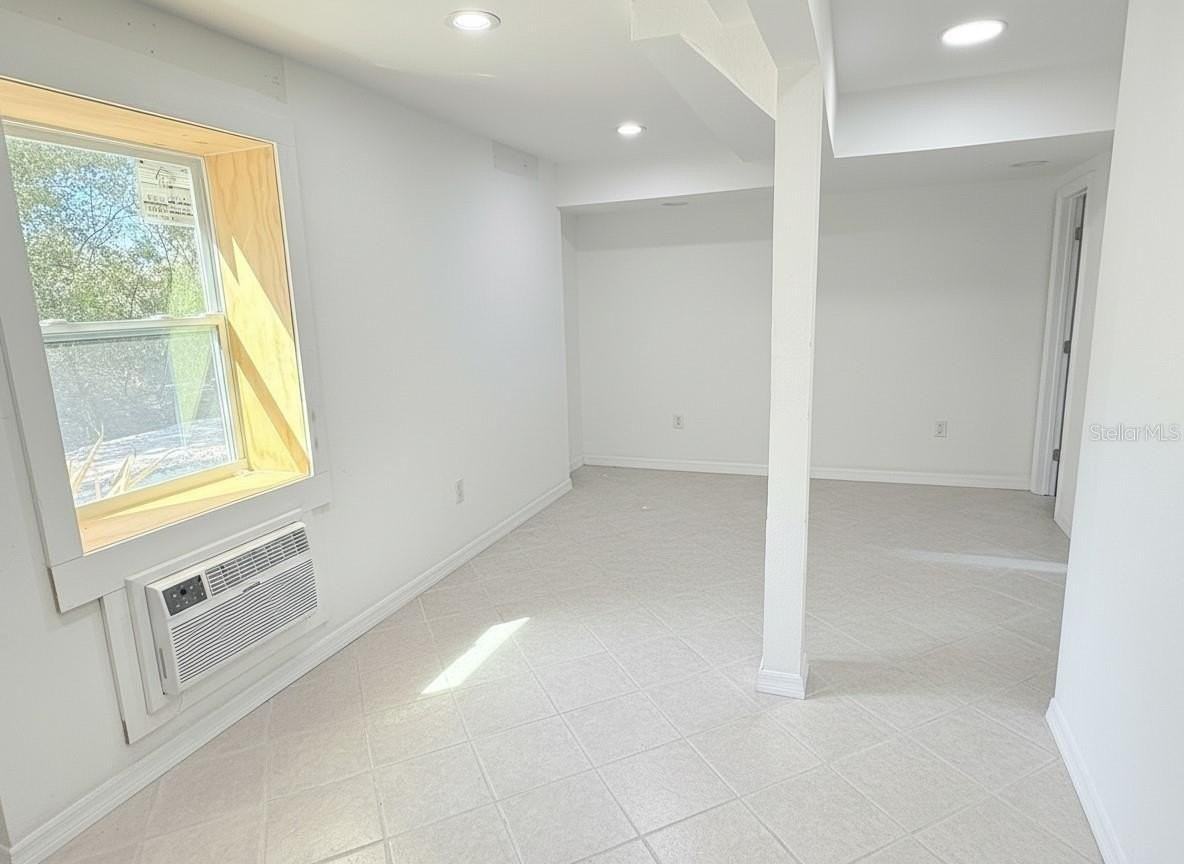 707 40th St W #A - Photo 2 of 7