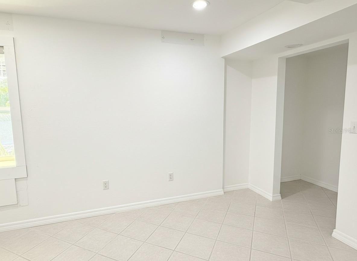 707 40th St W #A - Photo 3 of 7