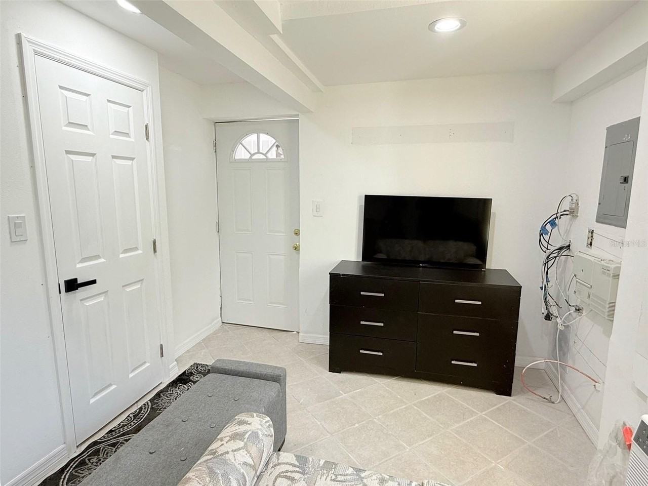 707 40th St W #A - Photo 4 of 7