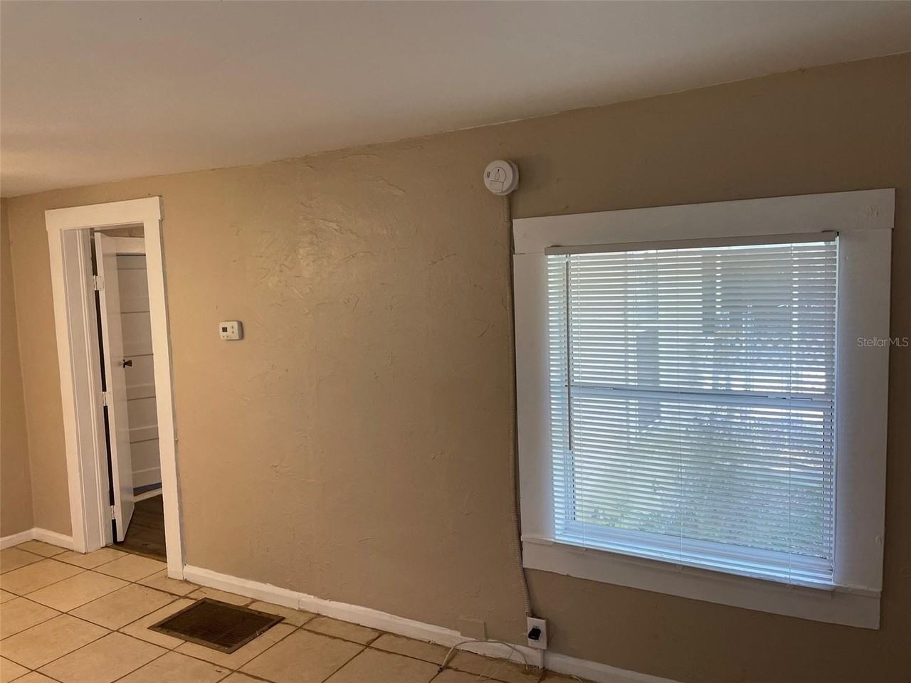 2010 28th Ave N - Photo 5 of 14