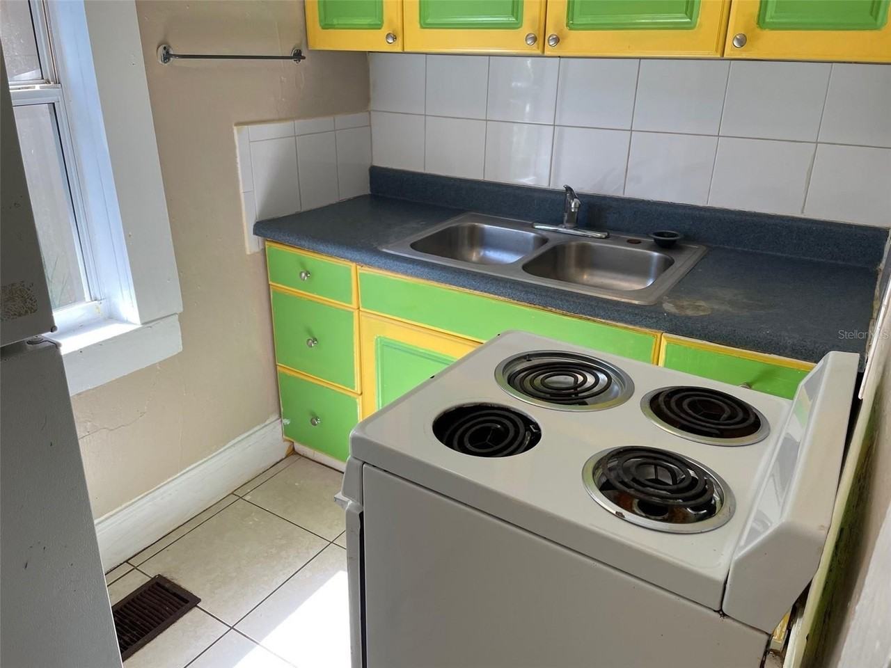 2010 28th Ave N - Photo 7 of 14