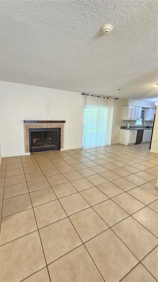 5301 W Cleveland St - Photo 4 of 18