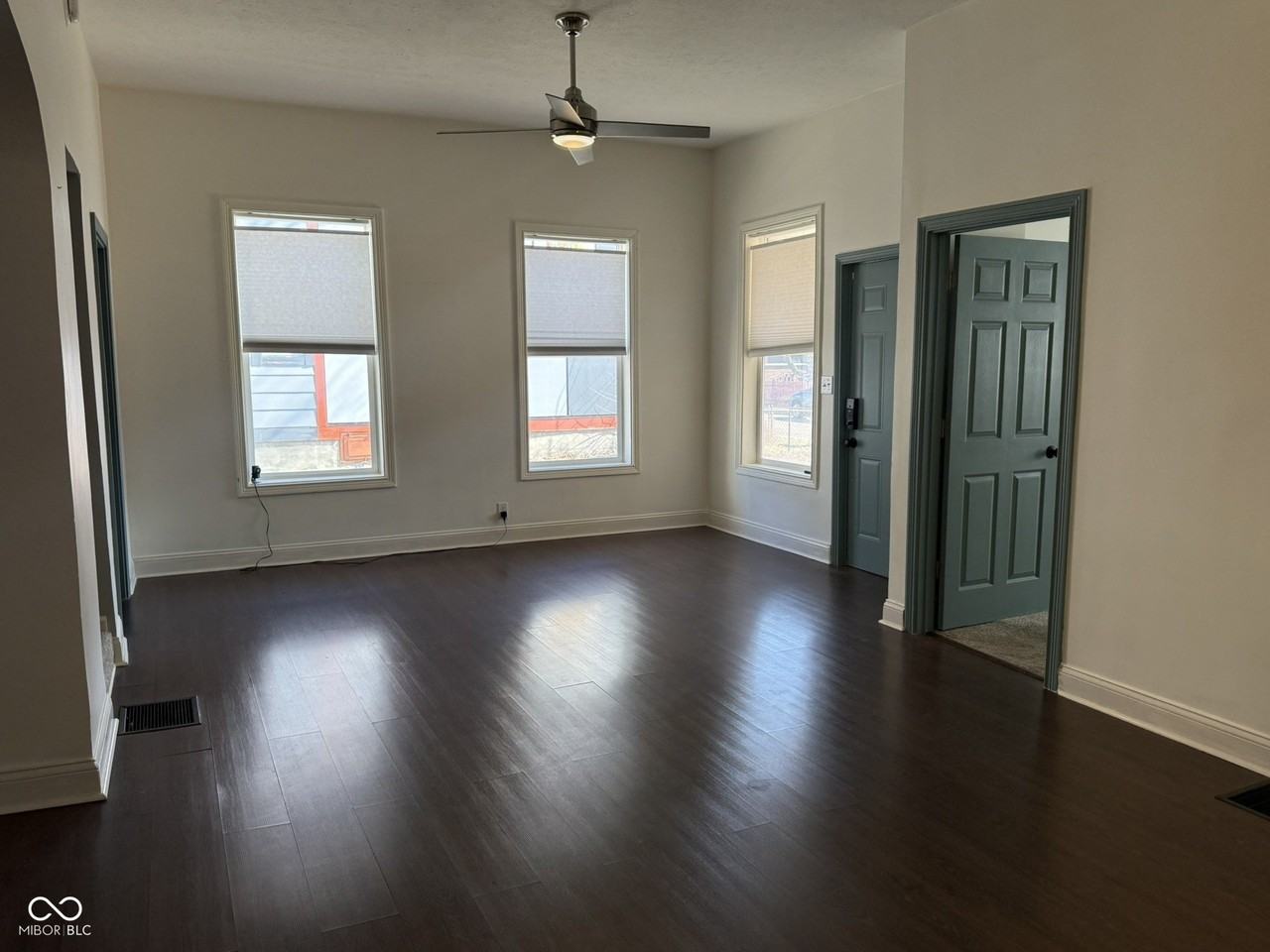 1156 Hoyt Ave - Photo 2 of 22