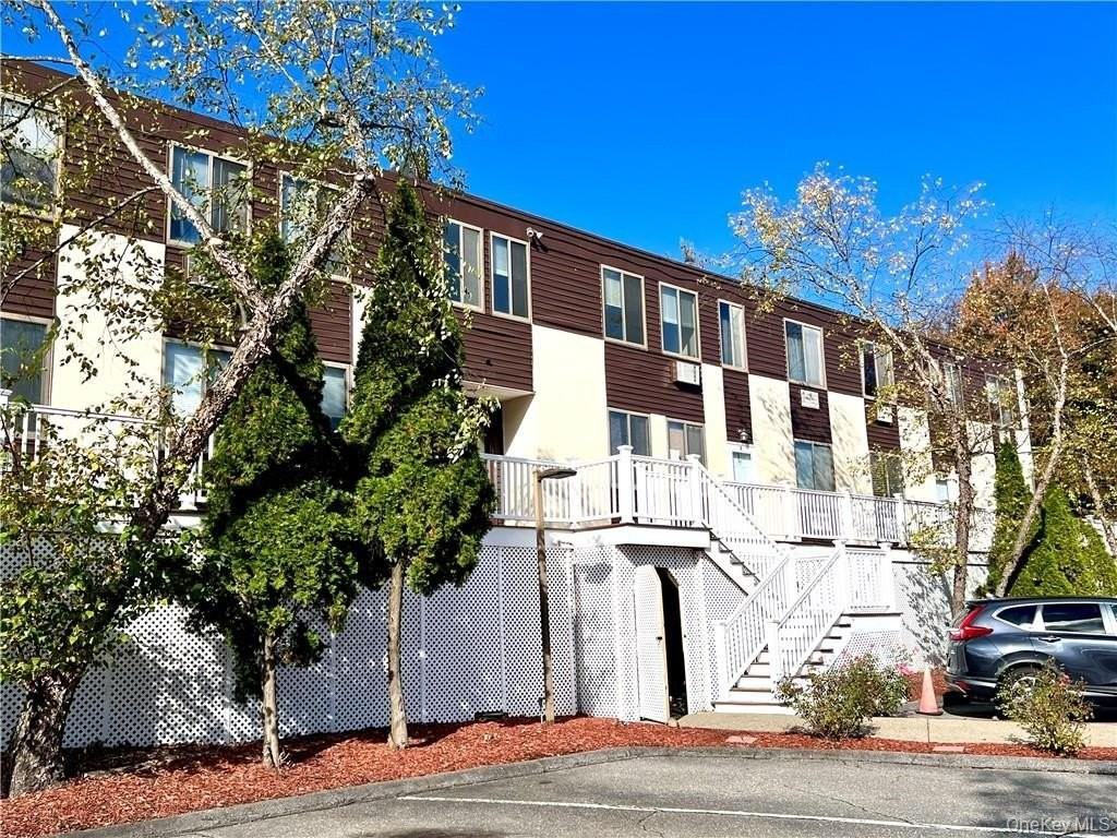 722 Route 6 Apt I - Photo 3 of 29