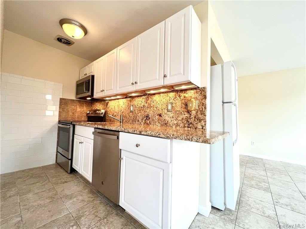 722 Route 6 Apt I - Photo 5 of 29