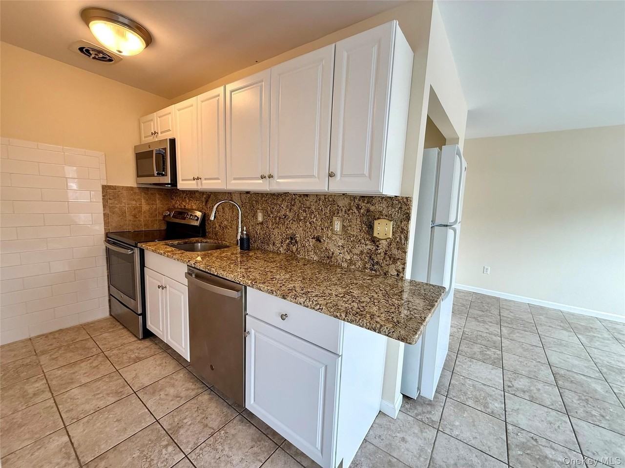 722 Route 6 Apt I - Photo 6 of 29