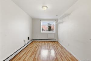 featured image of 2420 Bennett Ave Apt 1c