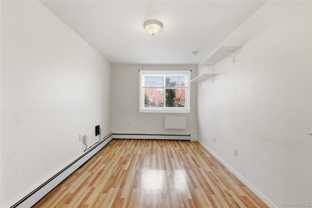 2420 Bennett Ave Apt 1c - Photo 1 of 1