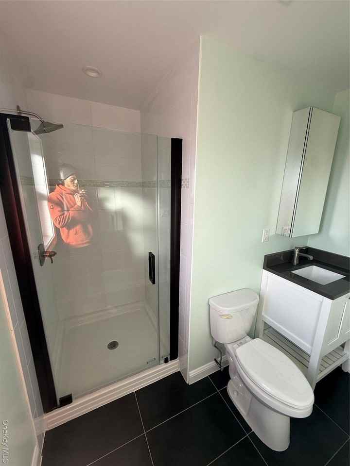 90 E Hudson St - Photo 6 of 8