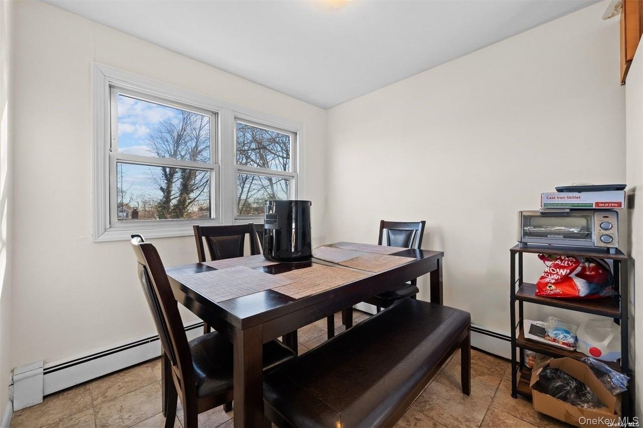 733 14th St - Photo 3 of 8