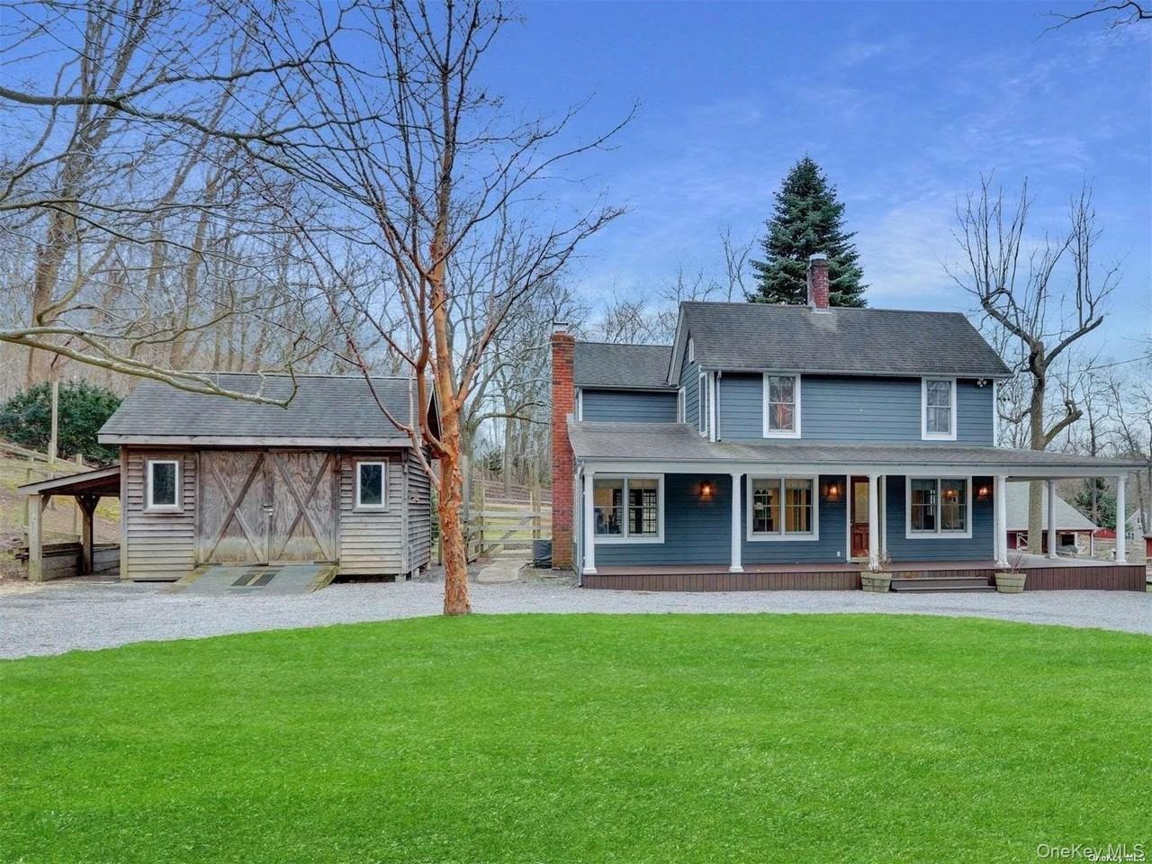 42 Blydenburgh Ln - Photo 4 of 35