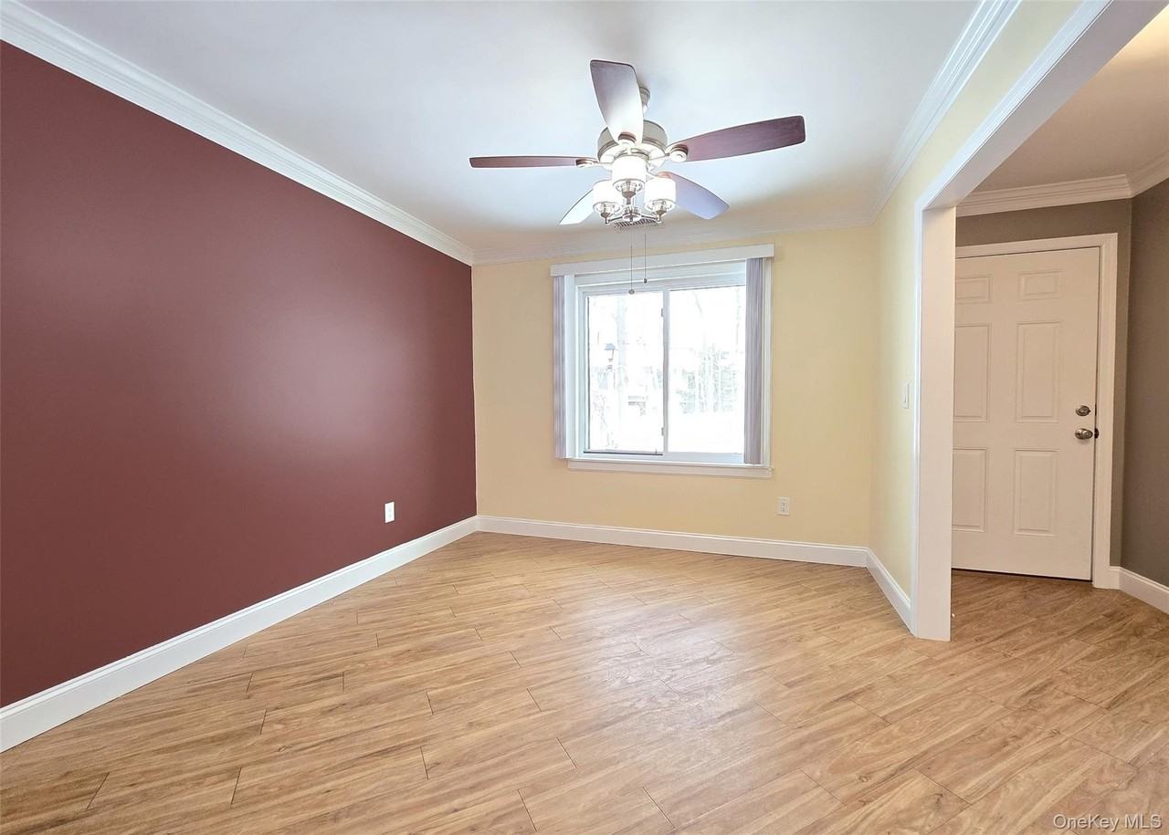 786 Hilltop Ct - Photo 2 of 22