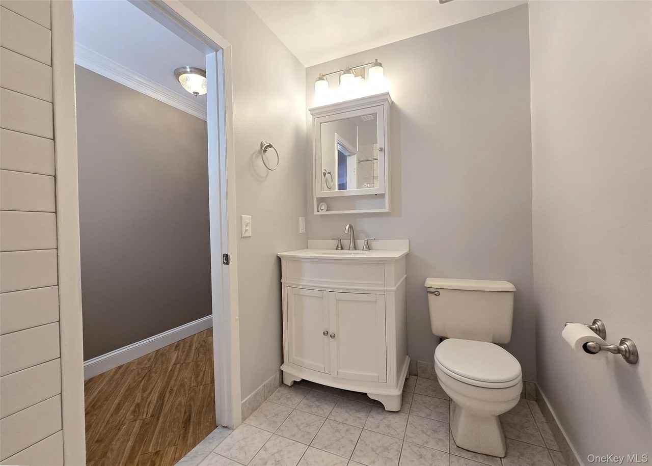 786 Hilltop Ct - Photo 6 of 22