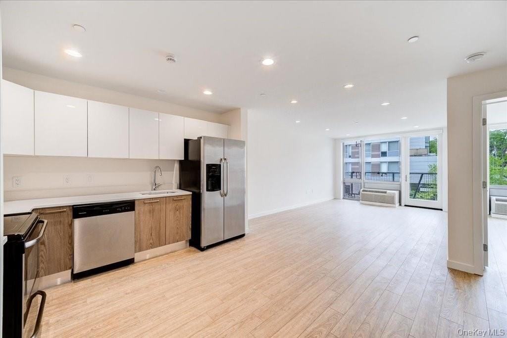 10 Dekalb Ave #512 - Photo 4 of 19
