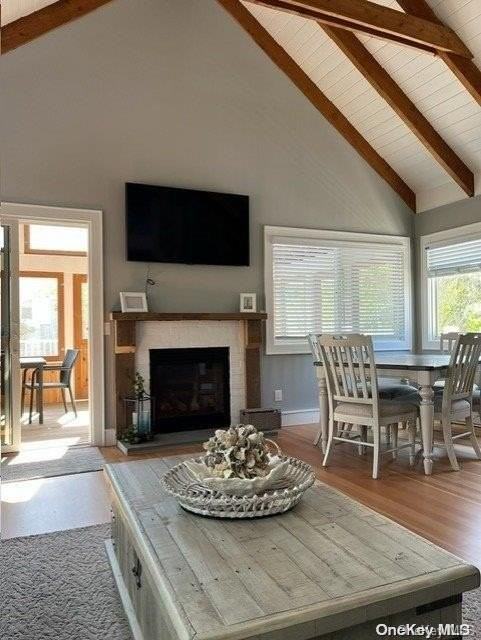 178 Wilmot Rd - Photo 4 of 14