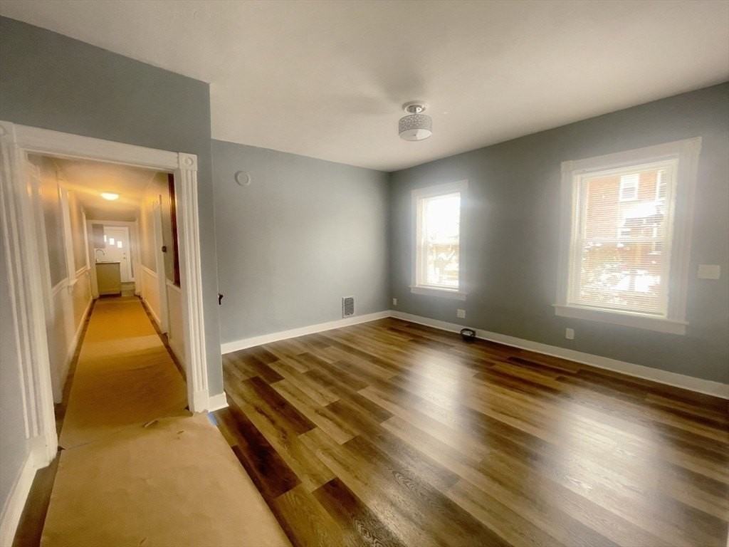 29 Wilcox St Unit 1r - Photo 3 of 11