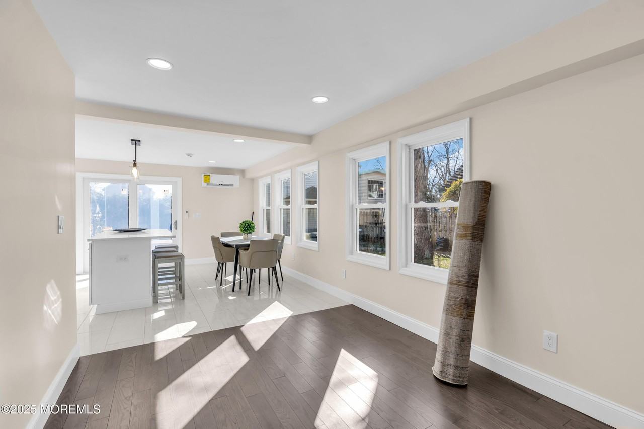 814 Dunlewy St - Photo 7 of 21