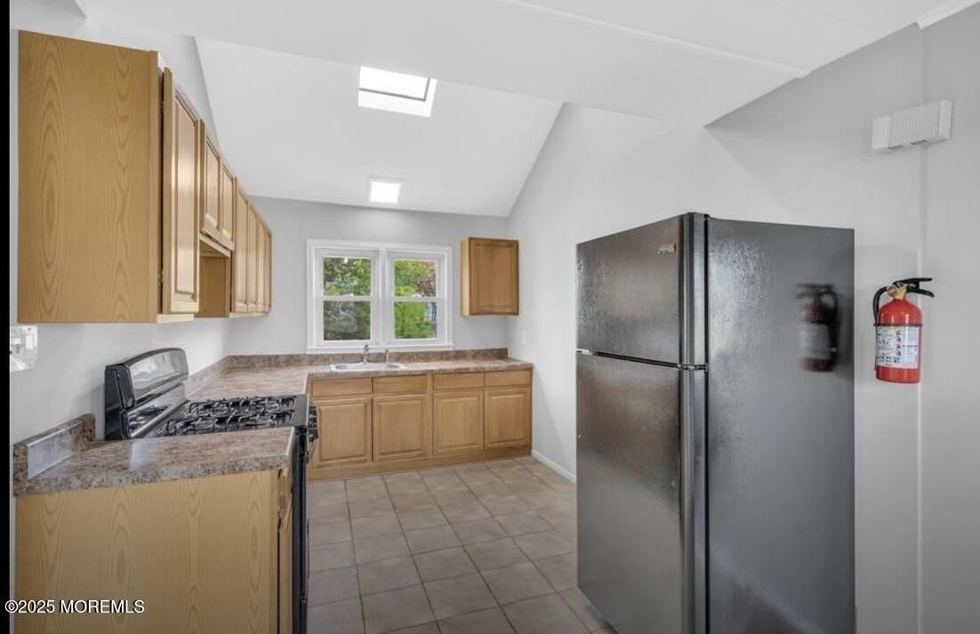 146 James St Unit Rear - Photo 7 of 19