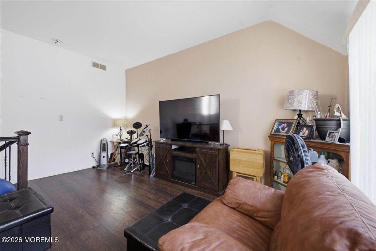 337 Tavistock Road - Photo 6 of 24