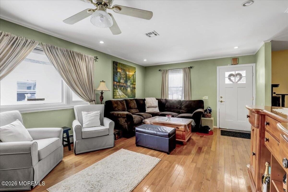 53 Chesterfield Ln - Photo 5 of 45