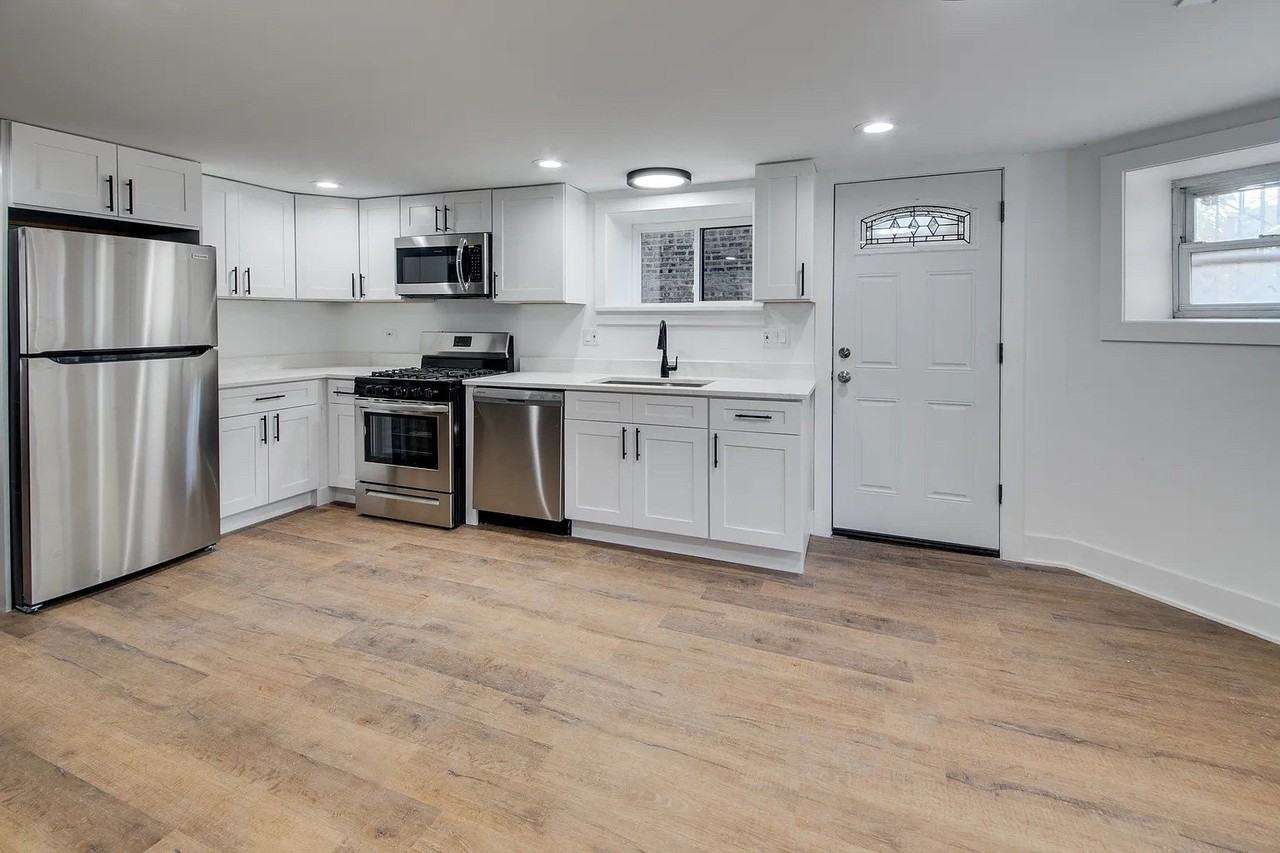 2453 N Mozart St Unit G - Photo 4 of 17