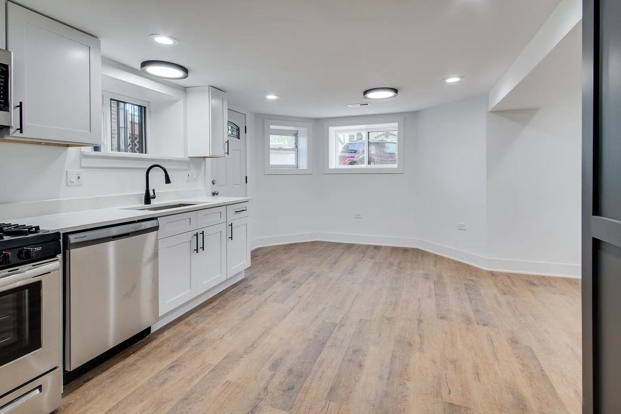 2453 N Mozart St Unit G - Photo 5 of 17