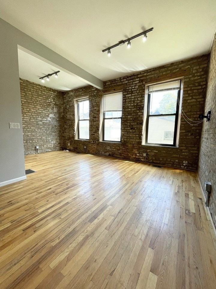 1927 N Wolcott Ave Apt 1r - Photo 6 of 13