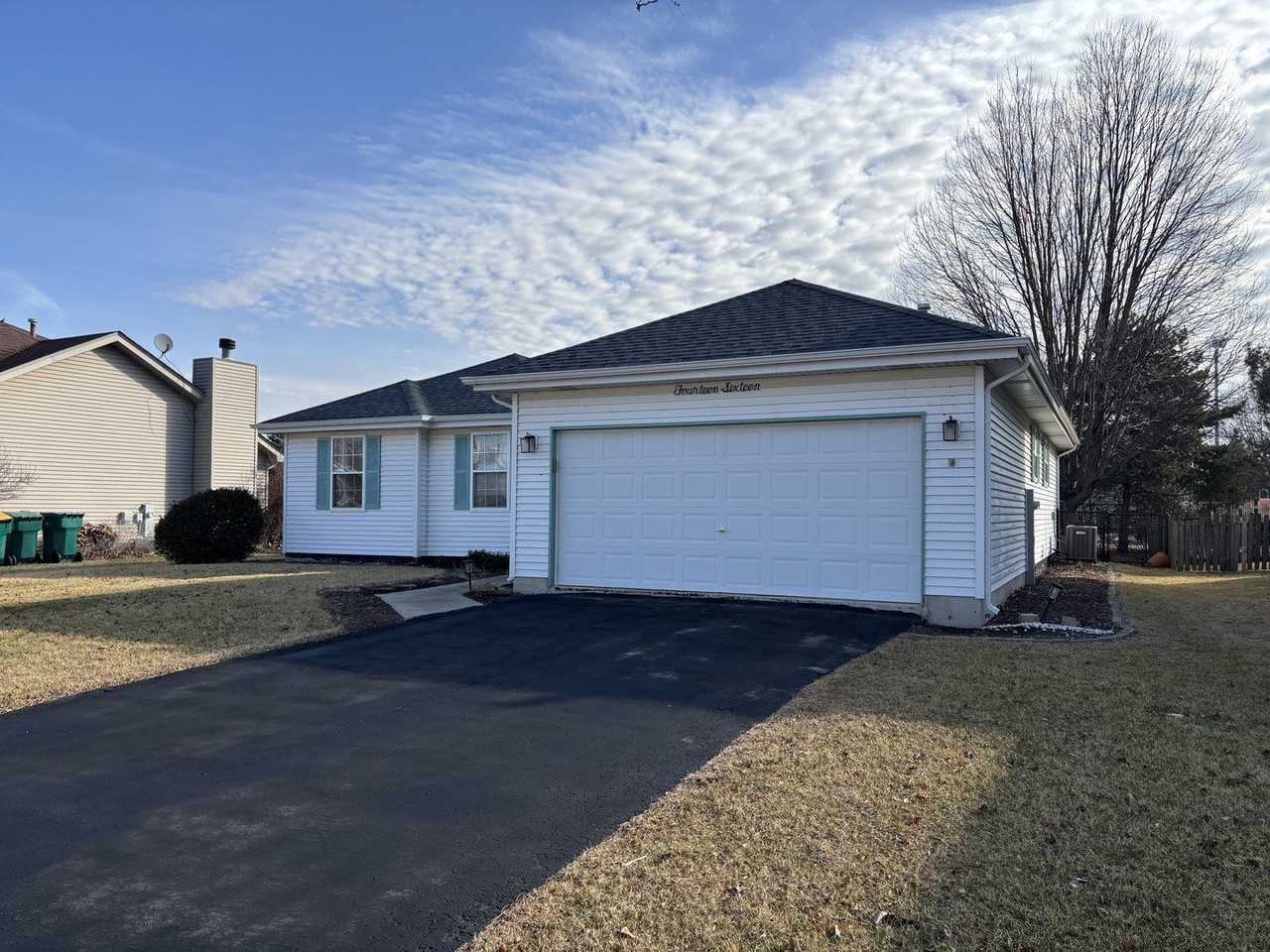 1416 Finch Dr - Photo 3 of 30