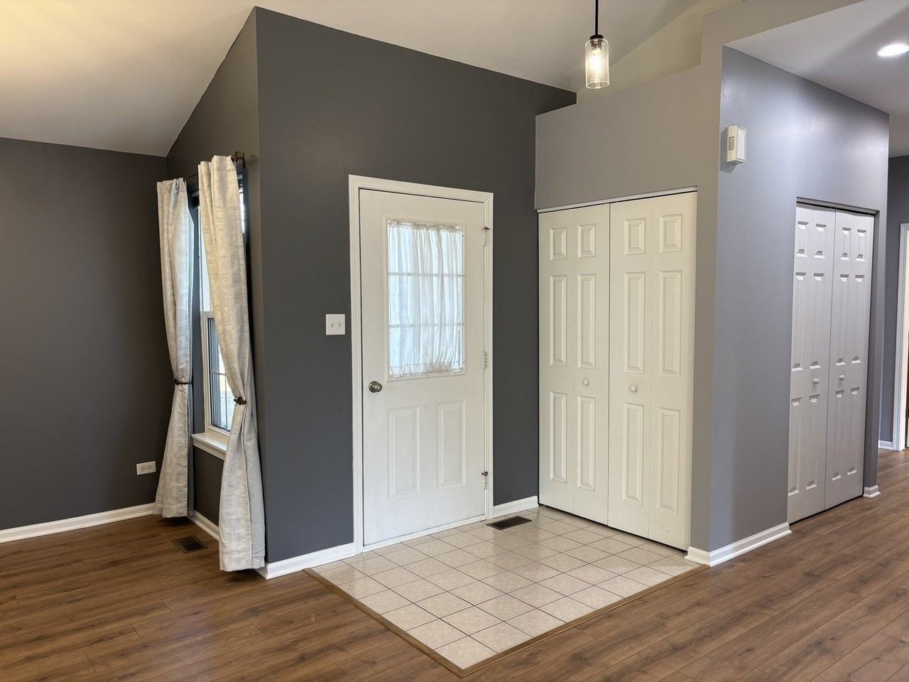 1416 Finch Dr - Photo 4 of 30