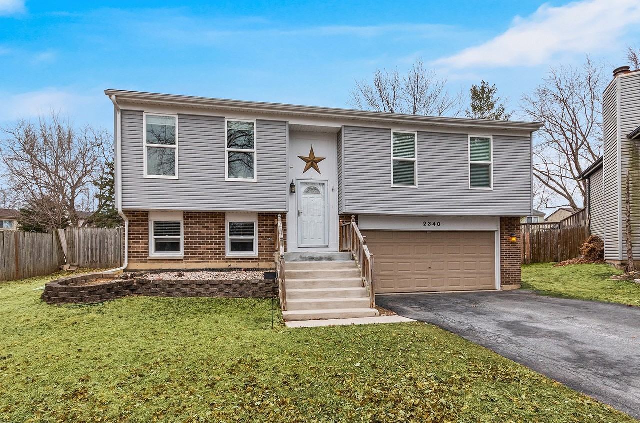 2340 Portsmouth Ct - Photo 2 of 18