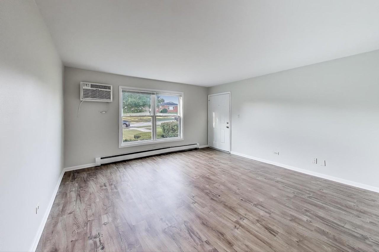 333 Short St Apt 2 - Photo 4 of 11