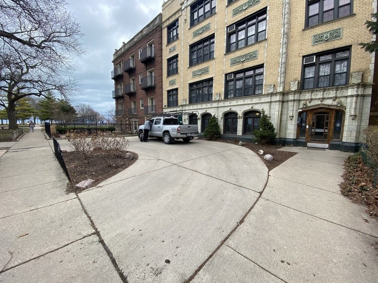 1127 W Farwell Ave Apt 105 - Photo 2 of 19