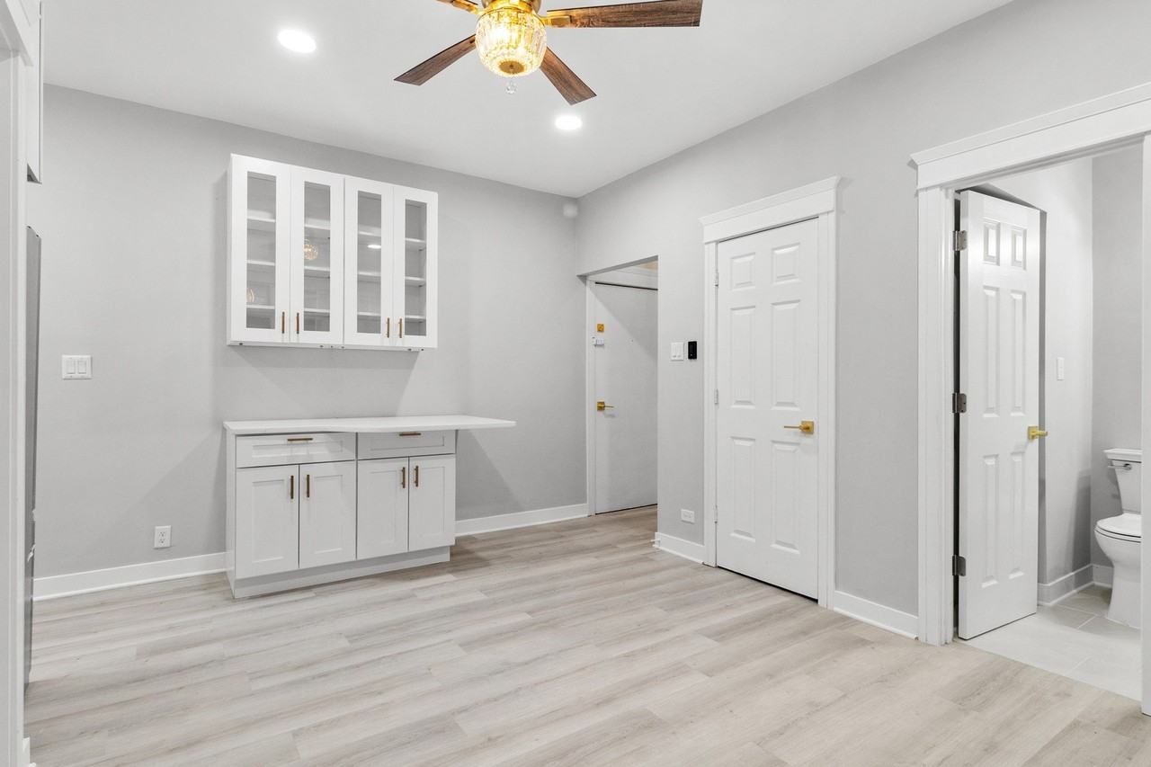 1127 W Farwell Ave Apt 105 - Photo 6 of 19