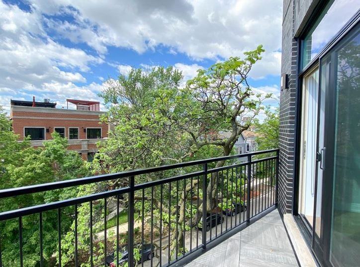 N Sheffield Ave & W Cornelia Ave - Photo 4 of 12